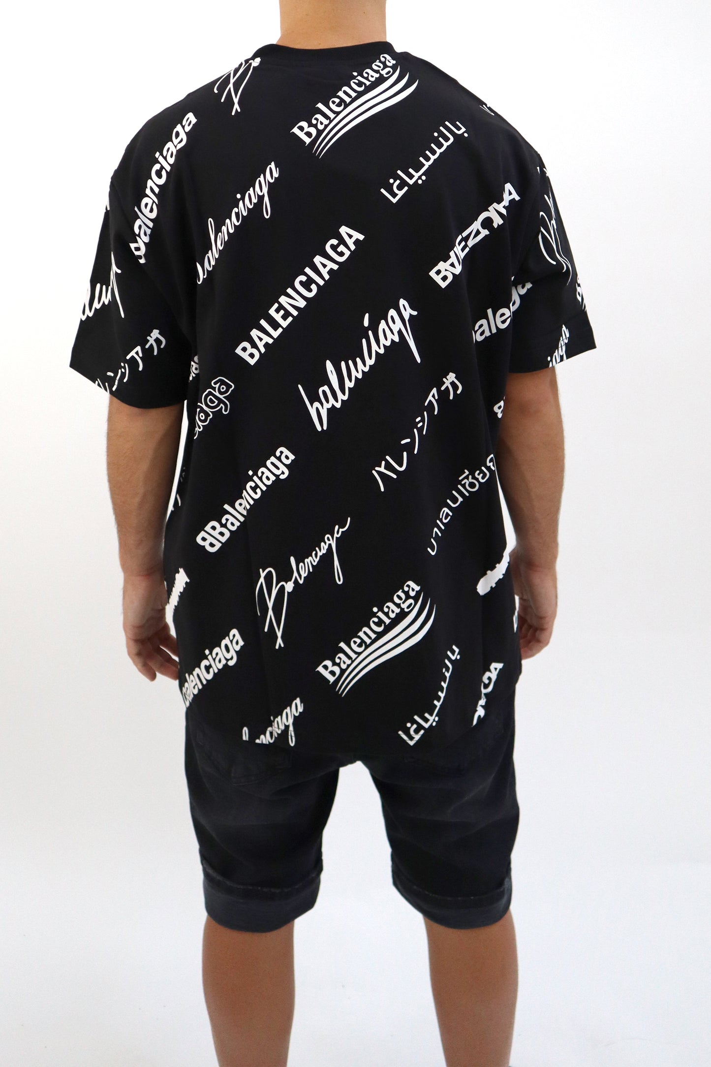 BALENCIAGA T-Shirt con logo all over