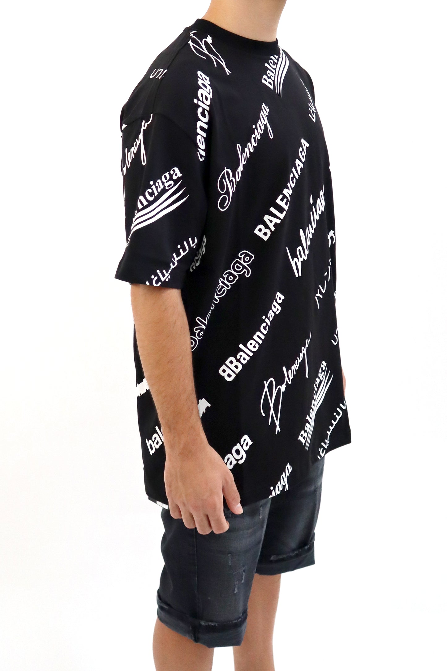 BALENCIAGA T-Shirt con logo all over